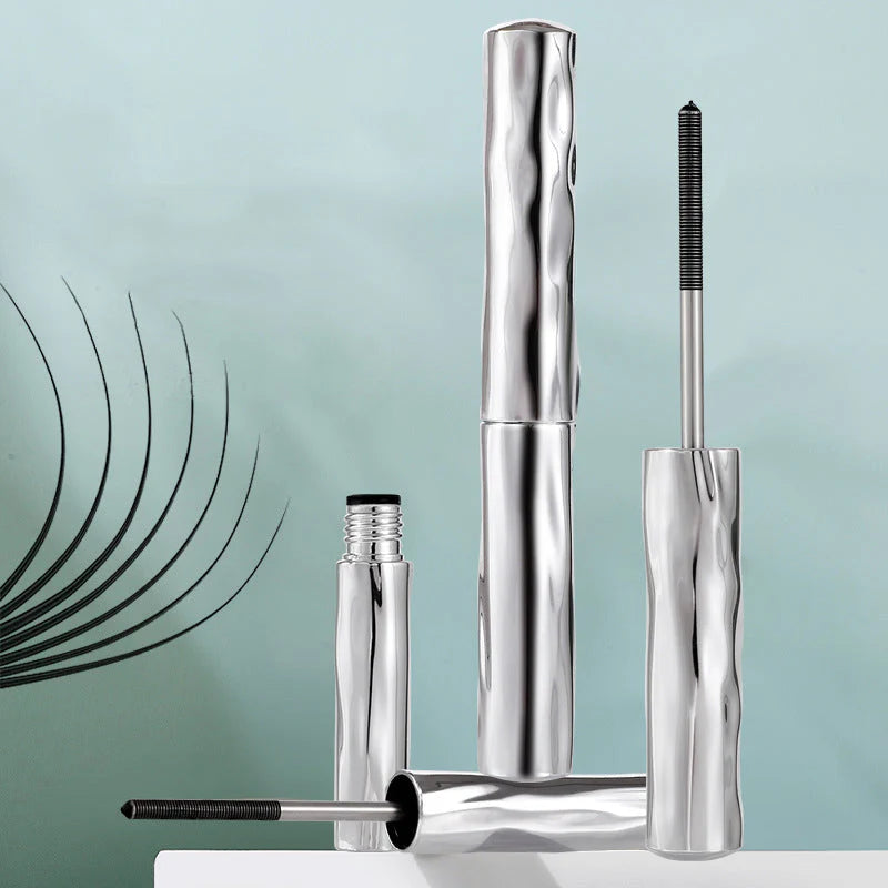 Long-Lasting Curl and Definition Mascara