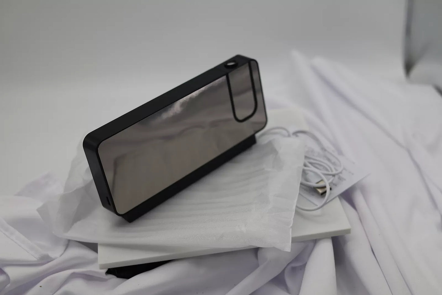 Projection Alarm Clock with Digital Mirror Display